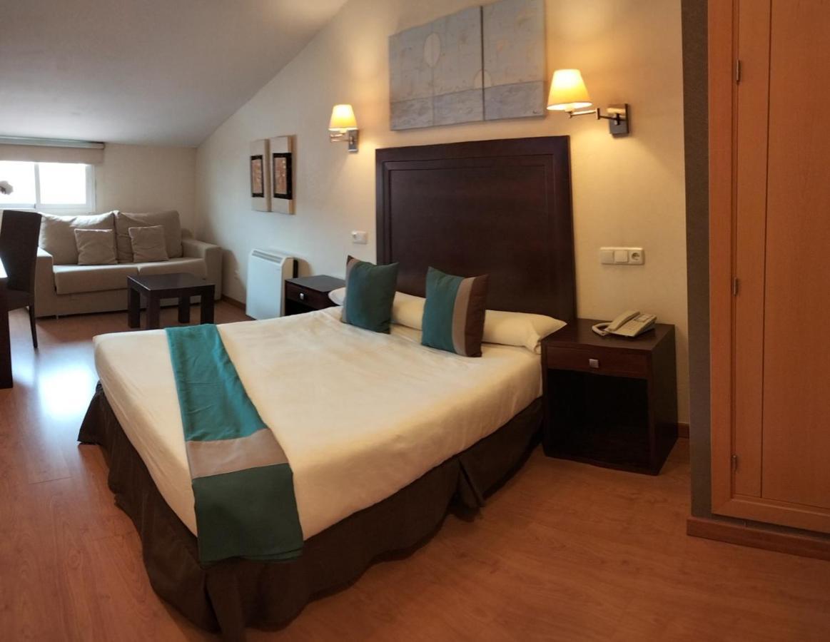 Hotel & Spa Plaza Arriate Extérieur photo