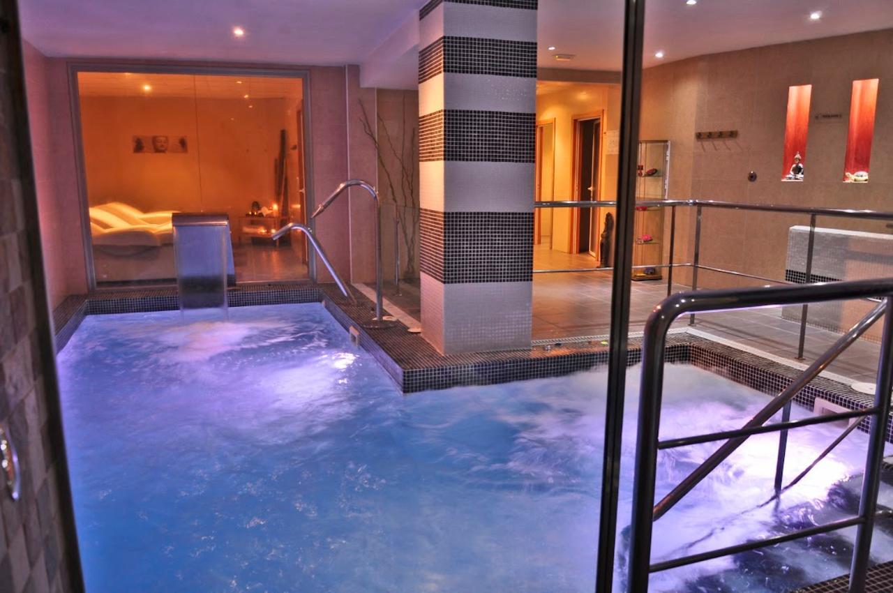Hotel & Spa Plaza Arriate Extérieur photo