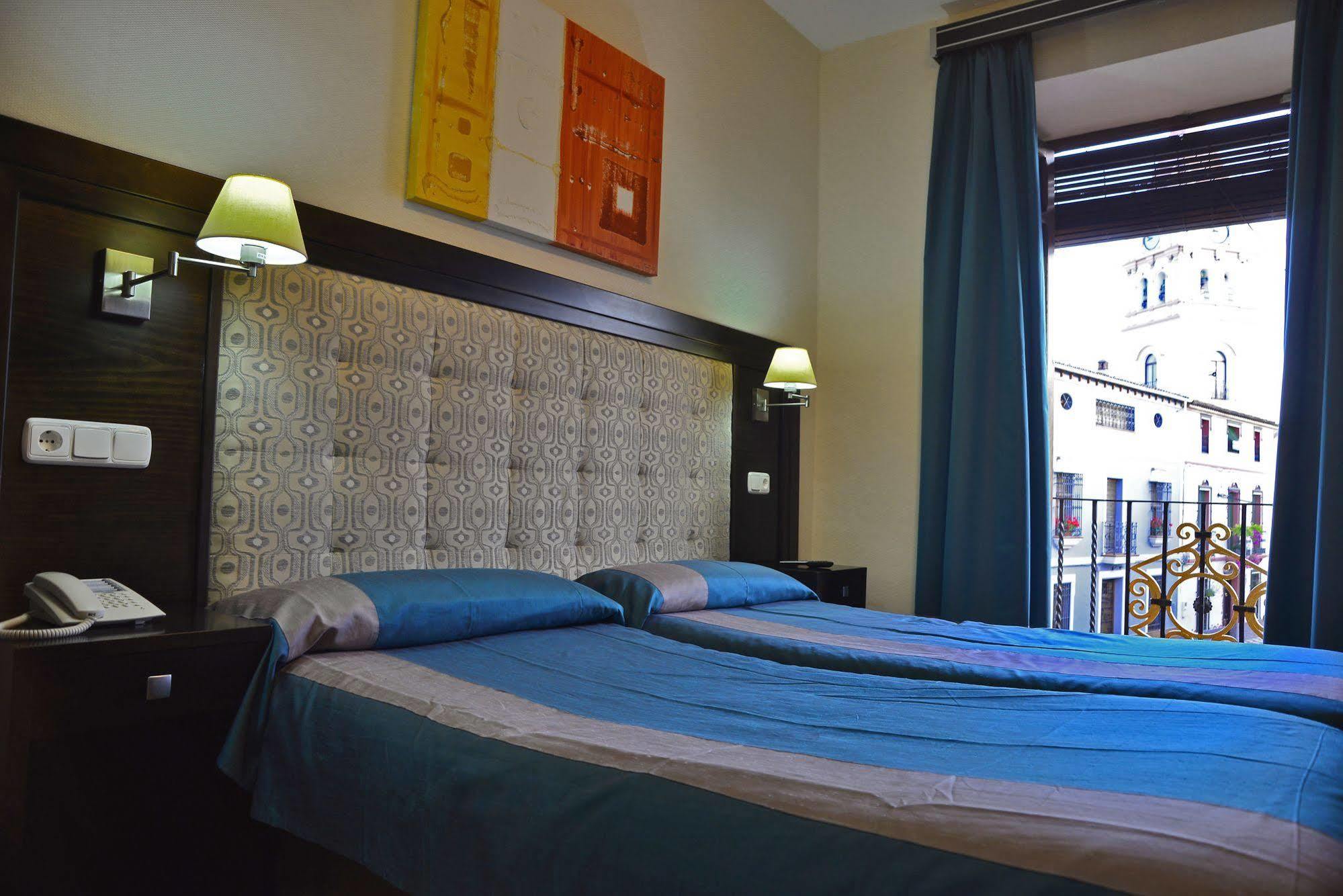 Hotel & Spa Plaza Arriate Extérieur photo