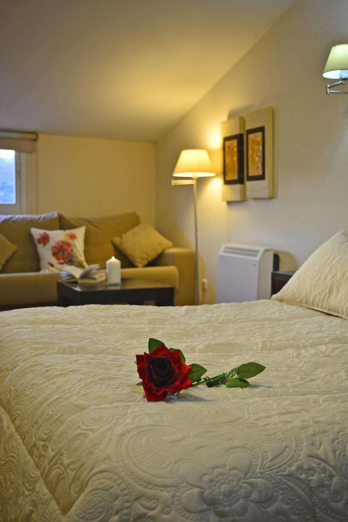 Hotel & Spa Plaza Arriate Extérieur photo