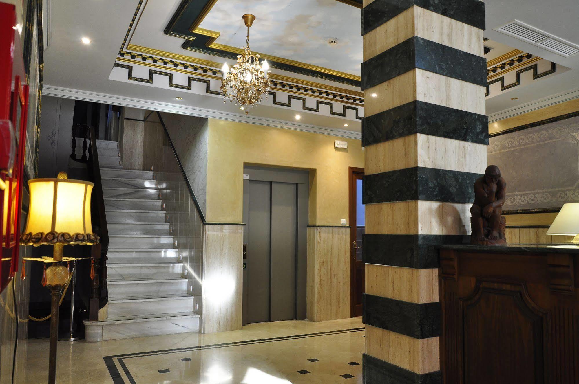 Hotel & Spa Plaza Arriate Extérieur photo